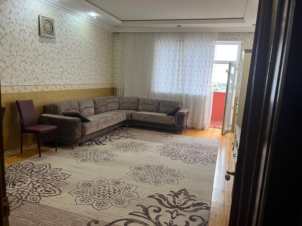 Gəncə şəhərində Heydər Əliyev prospektində Beynəlxalq xəstəxana