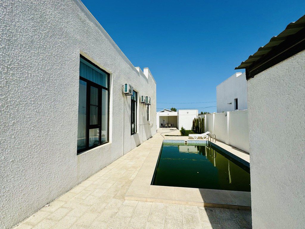 Satılır 5 otaqlı həyət evi/bağ evi 250 m² — Ev, villa, Bakı (10)