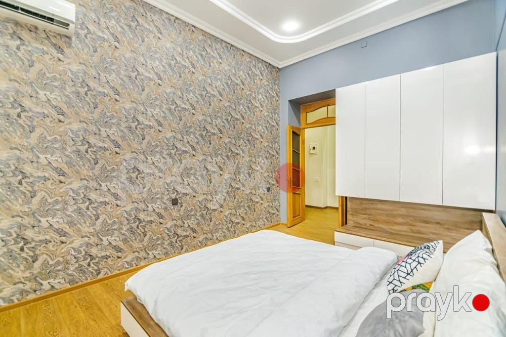 Satılır 5 otaqlı köhnə tikili 180 m² — Mənzil, Bakı (11)