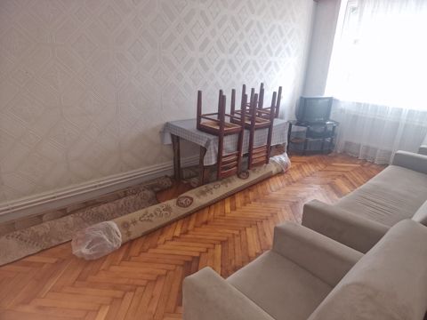 3-otaqlı mənzil kirayə verilir, Gəncə ş., 75 m²