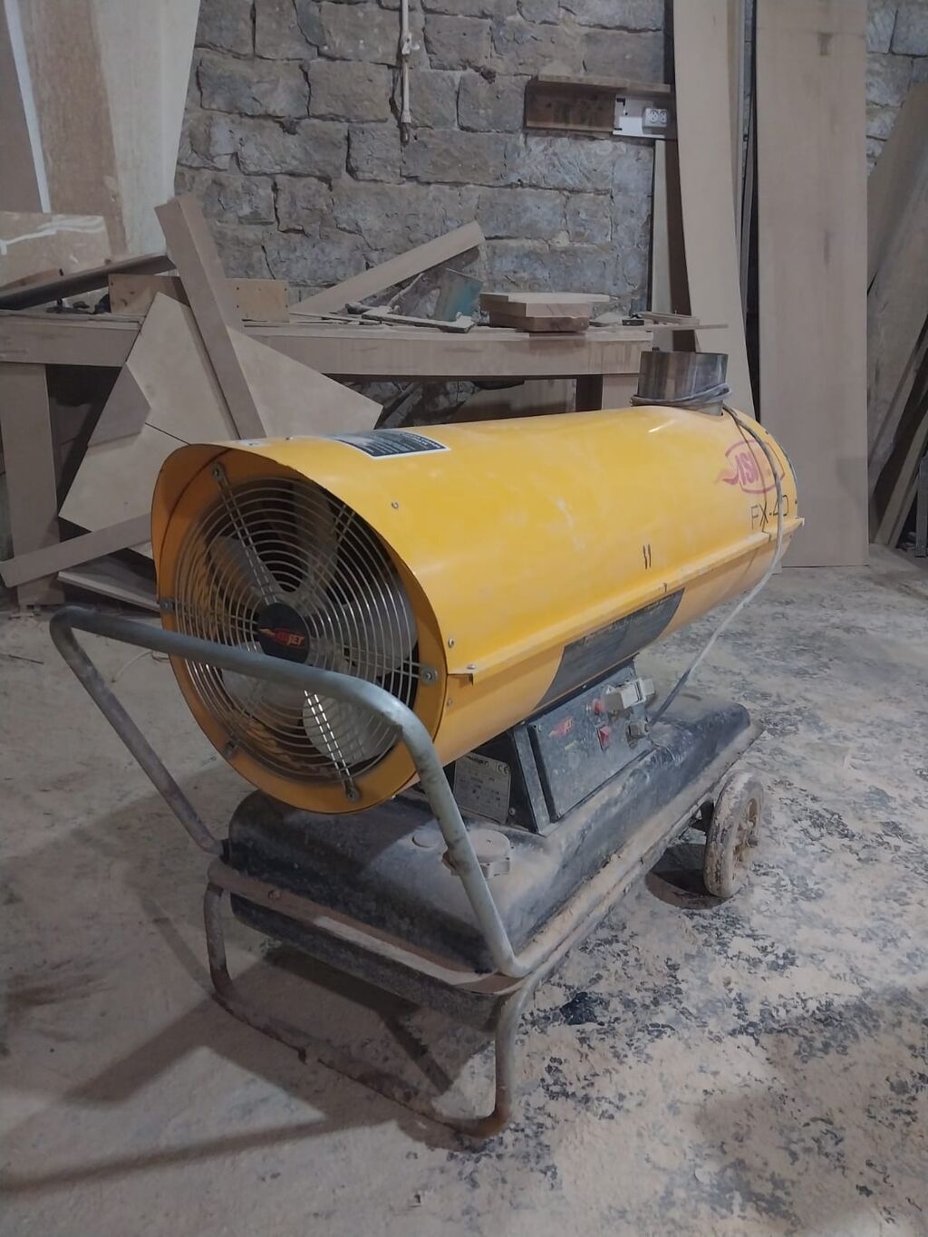 Dizel isti hava generatoru – JET (model üzərində “FX 40” işarəsi — Elektronika, Bakı