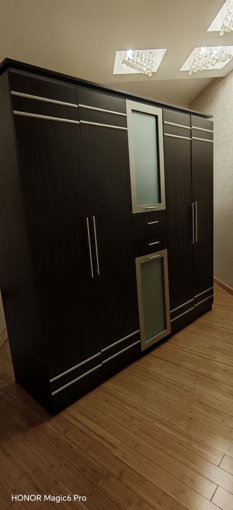Dolab satilir Qiymeti 180 azn .Çatdirilma pulsuz Raya Raya — Nərmin — Wardrobes