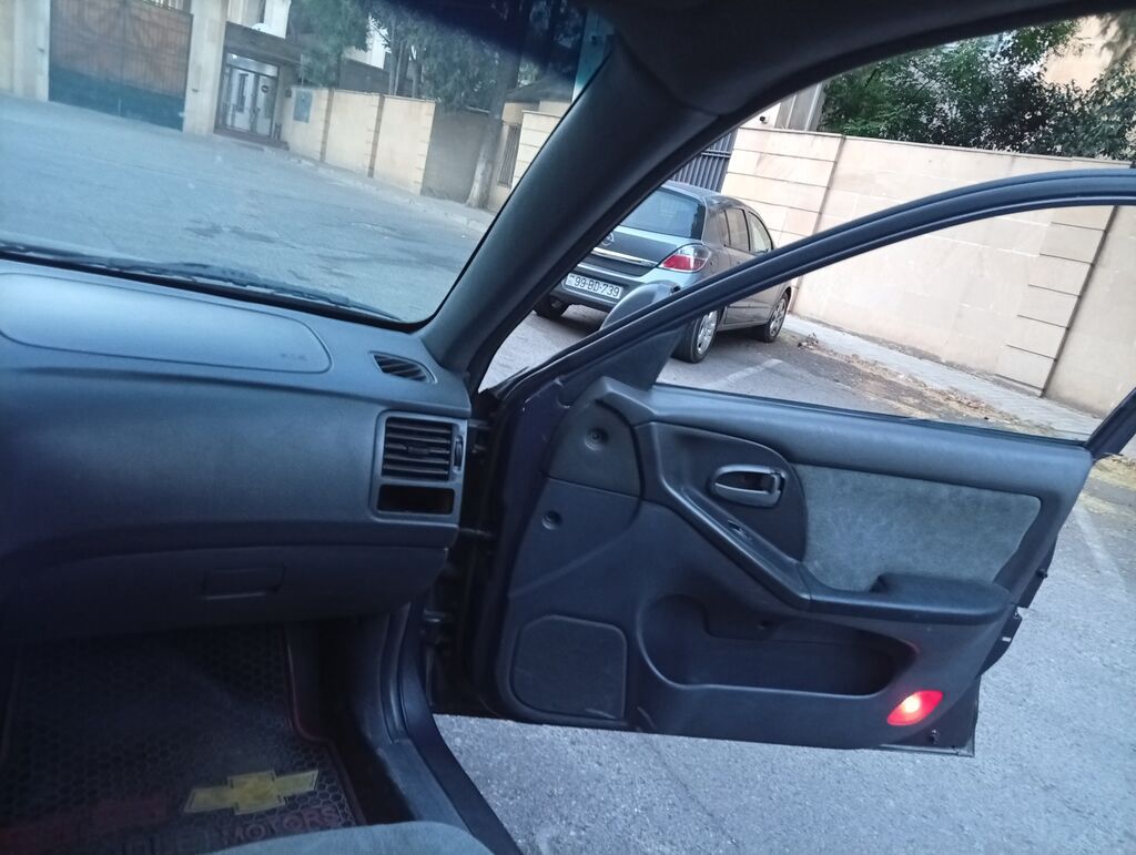 Hyundai Elantra sedan - Kuzov: 4 qapılı sedan, tünd boz rəng - — Avto, Bakı (8)