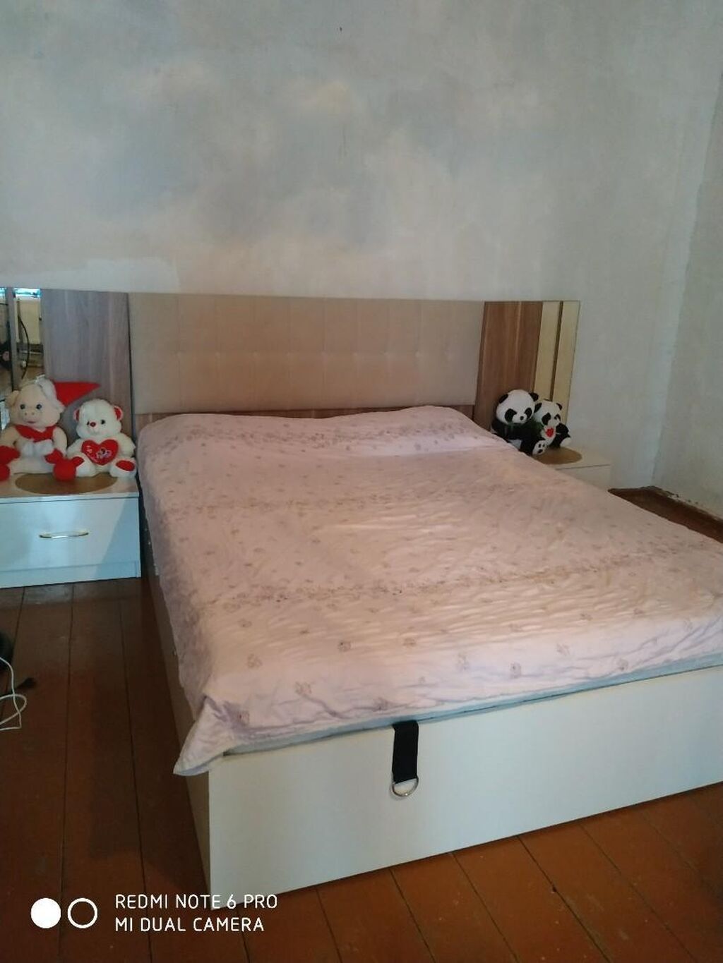 Yataq otağı mebel dəsti Tərkibi: - 5 qapılı paltar şkafi: 2 qapı tam — Mebel, Gəncə (3)