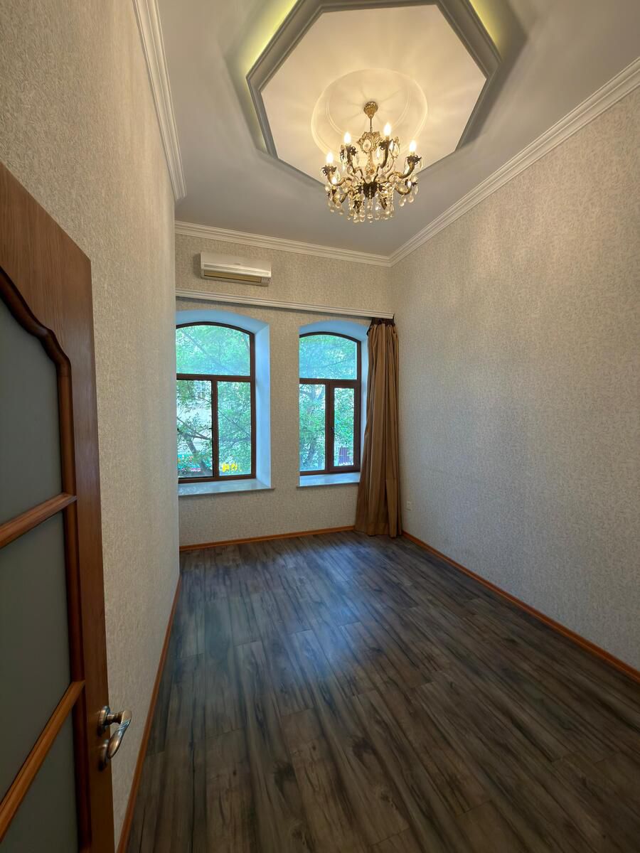 Satılır 3 otaqlı köhnə tikili 110 m² — Mənzil, Bakı (3)