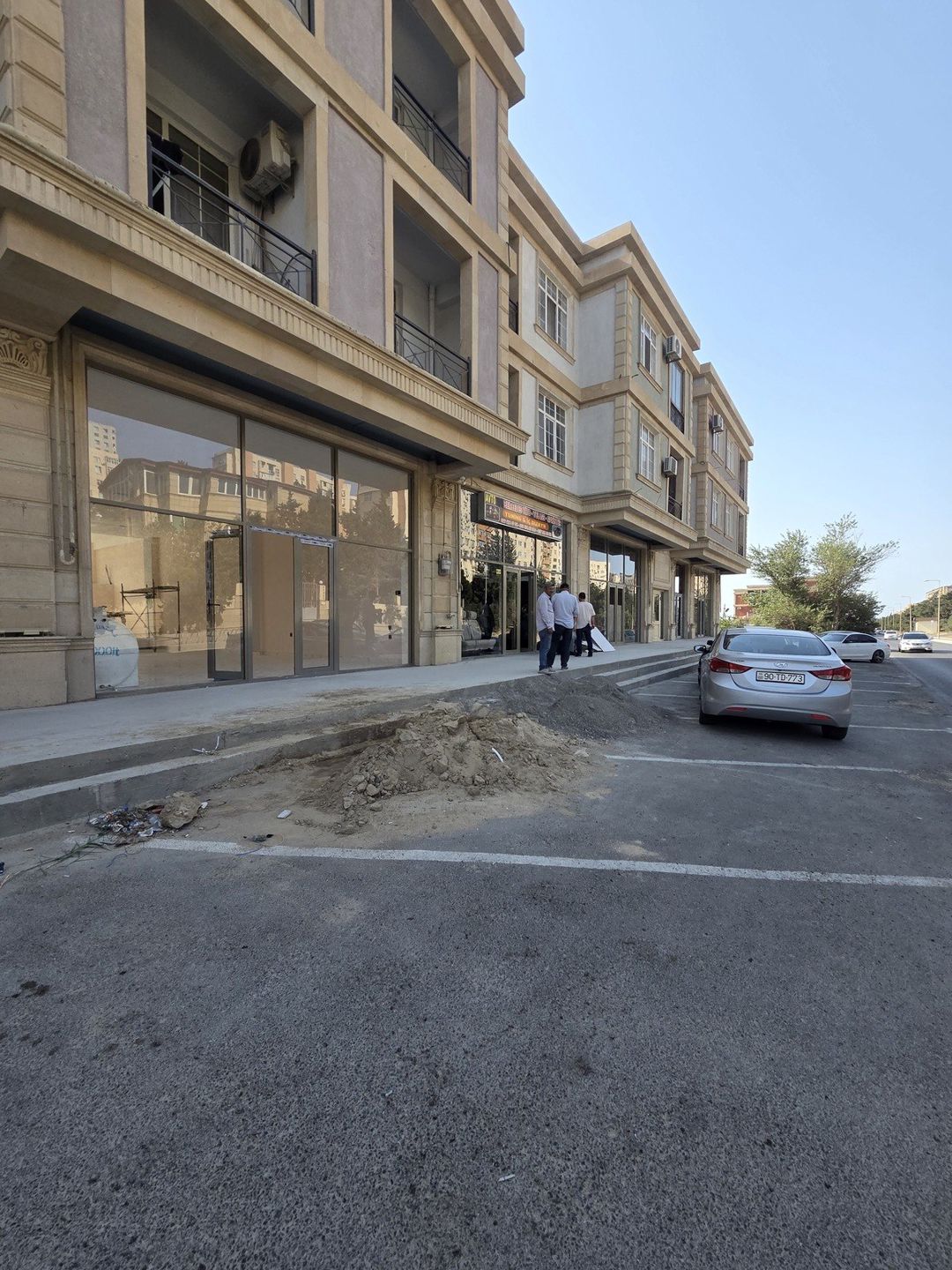 Satılır obyekt 135 m² — Əmlak, Bakı