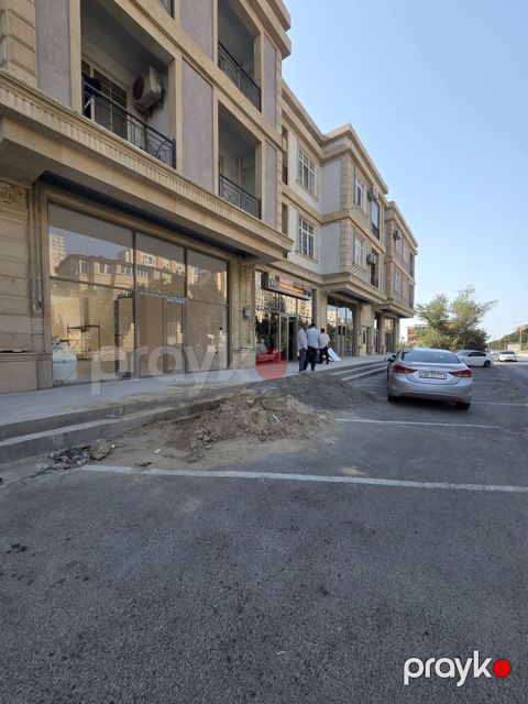 Satılır obyekt 135 m²