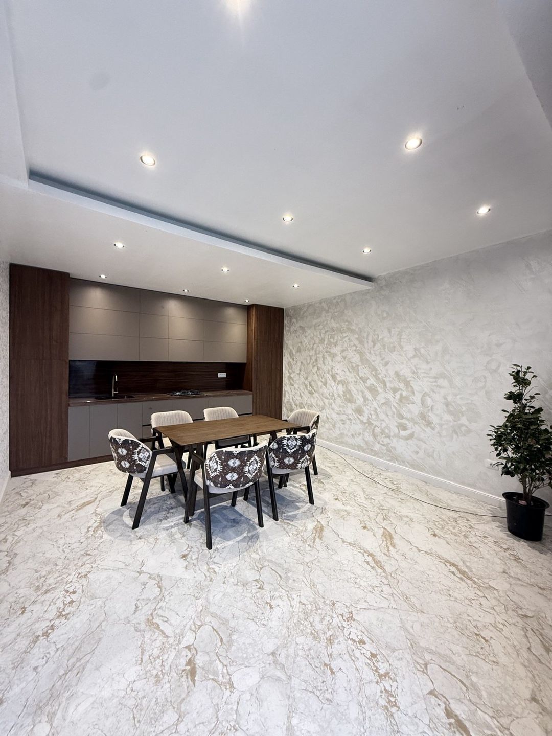 Satılır 4 otaqlı həyət evi/bağ evi 200 m² — Ev, villa, Bakı (7)