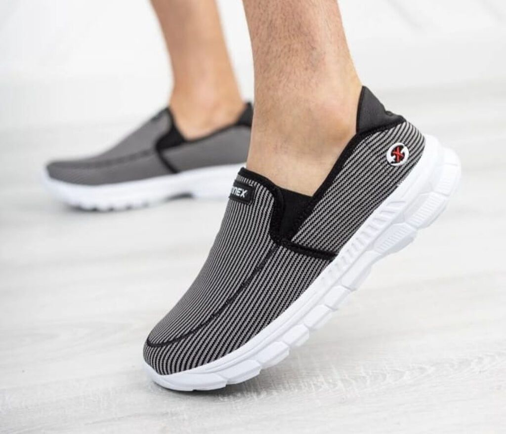 "Ginnex"markası keyfiyyətli 40-raz Sneaker təzədir,qutuda.Ölçü uyğun — Şəxsi əşyalar, Bakı (2)