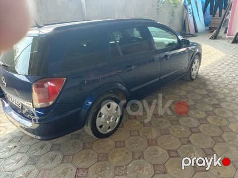 Opel Astra: 1.3 l | 2006 il 462915 km Universal
