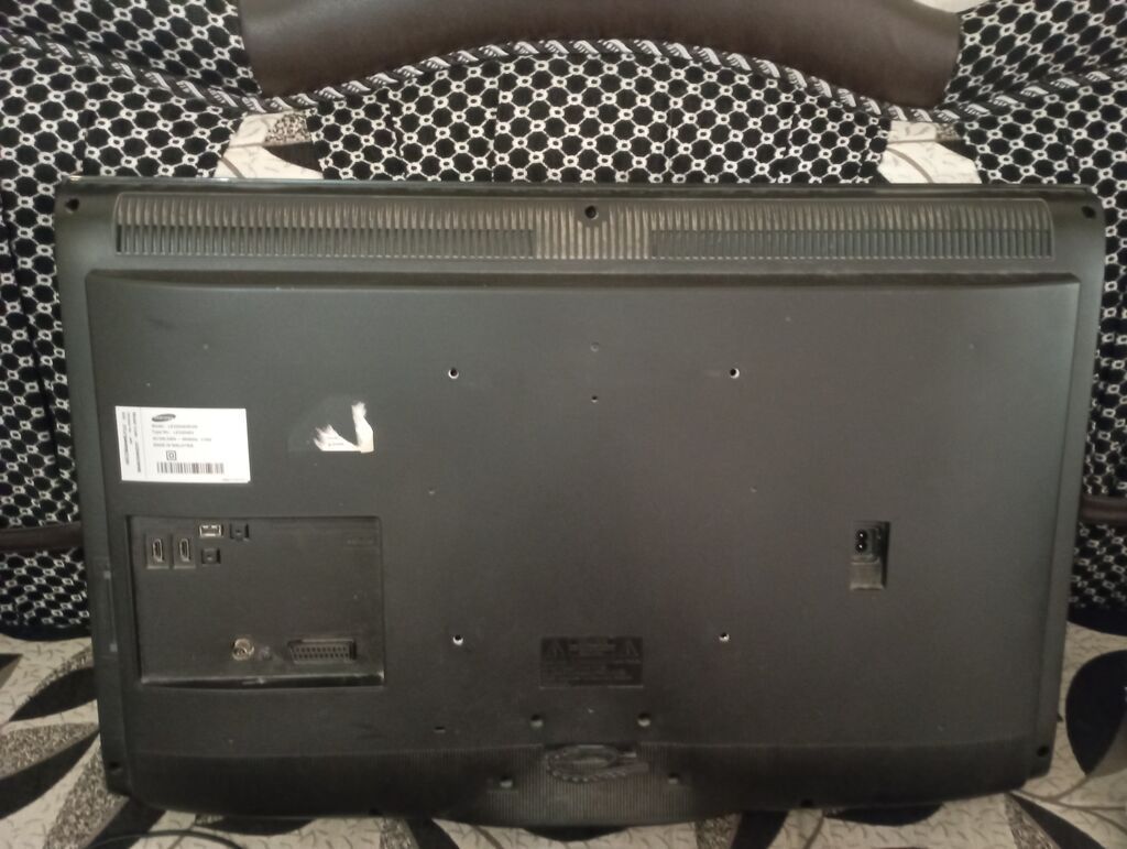 Samsung 32" LCD televizor Model: LE32D403E2W (Type No: LE32D403) — Televizorlar, Sumqayıt (3)
