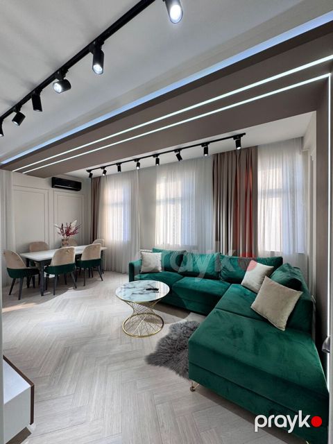 Satılır 3 otaqlı yeni tikili 125 m²