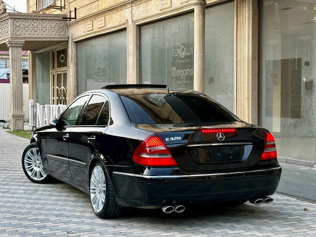 Mercedes E 320, 3.2 L, 2003 il, 304 000 km — Avtomobillər, Bakı (8)
