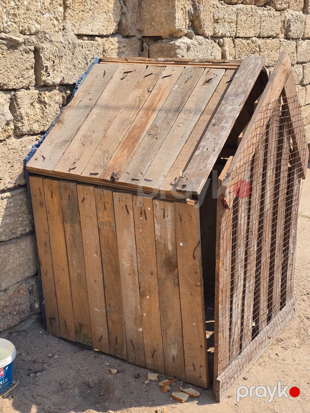 Taxta it evi — qəfəs tipli budka — Qəfəslər, Digah (3)