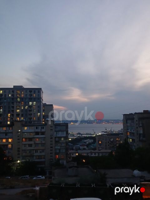 Satılır 3 otaqlı köhnə tikili 70 m²
