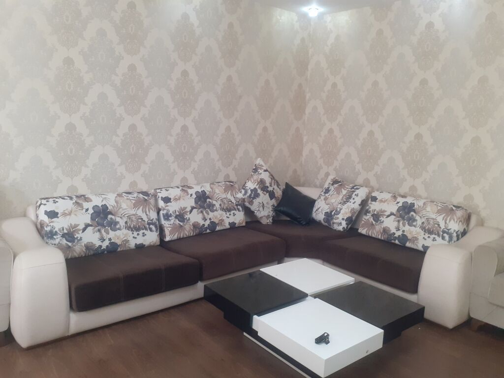 Künc divan dəsti - Tərkib: 1 ədəd L formalı künc divan, 2 ədəd tək — Mebel, Bakı (3)
