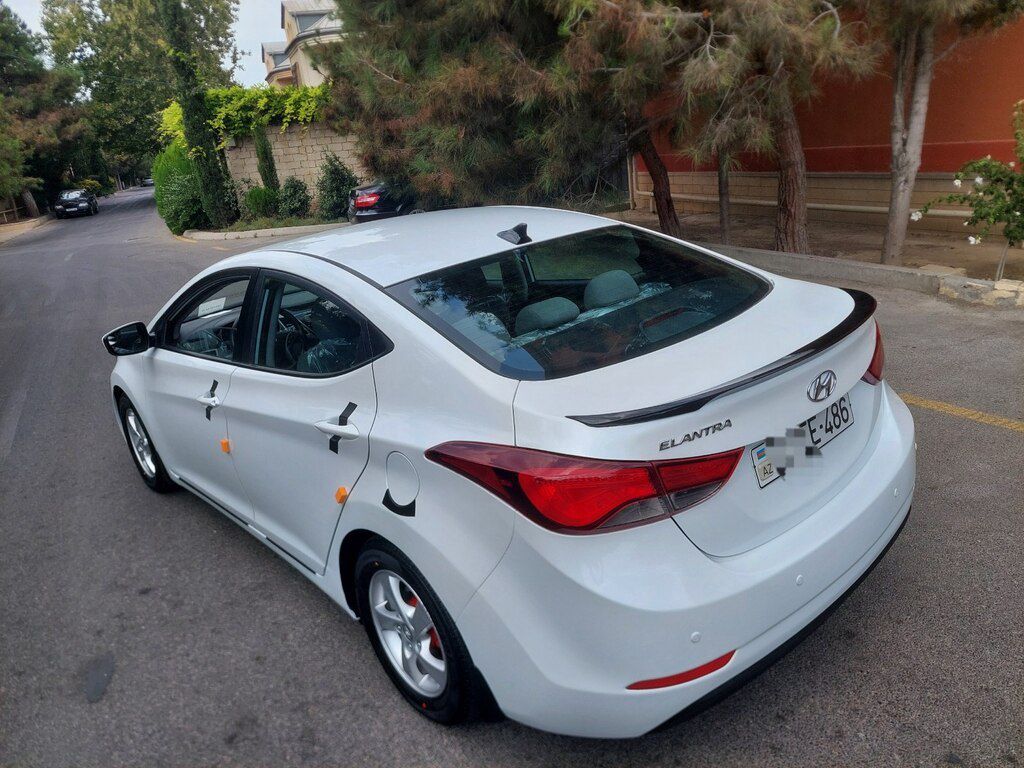 Hyundai Elantra, 1.8 L, 2015 il, 128 556 km — Avtomobillər, Bakı (8)