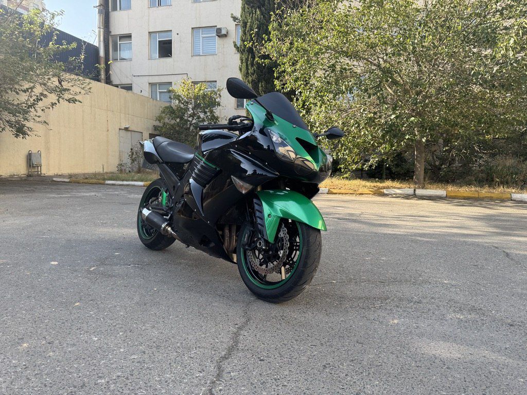 Kawasaki Ninja ZX-14, 1400 sm3, 2010 il, 22 600 km — Motosikletlər, Bakı (4)