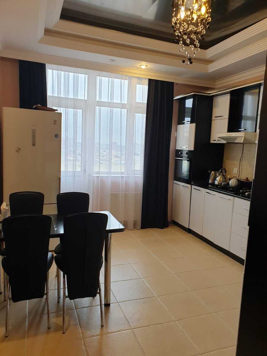 3-otaqlı yeni tikili, Möhsün Sənani küç., 135 m² — Daşınmaz əmlak, Bakı (9)