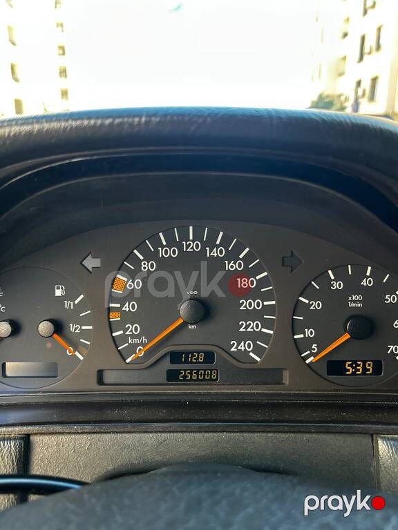 Mercedes E 200, 2.0 L, 1997 il, 260 000 km 99-NJ-566 — Avtomobillər, Bakı (6)