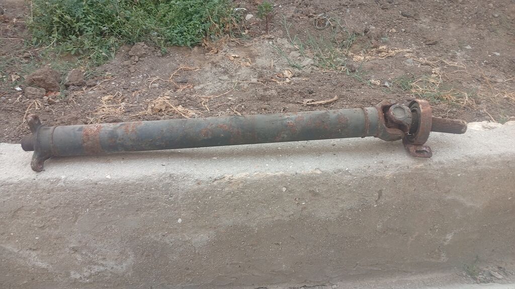 Avtomobil üçün kardandan vall (kardan şaftı) - Material: polad, ağır