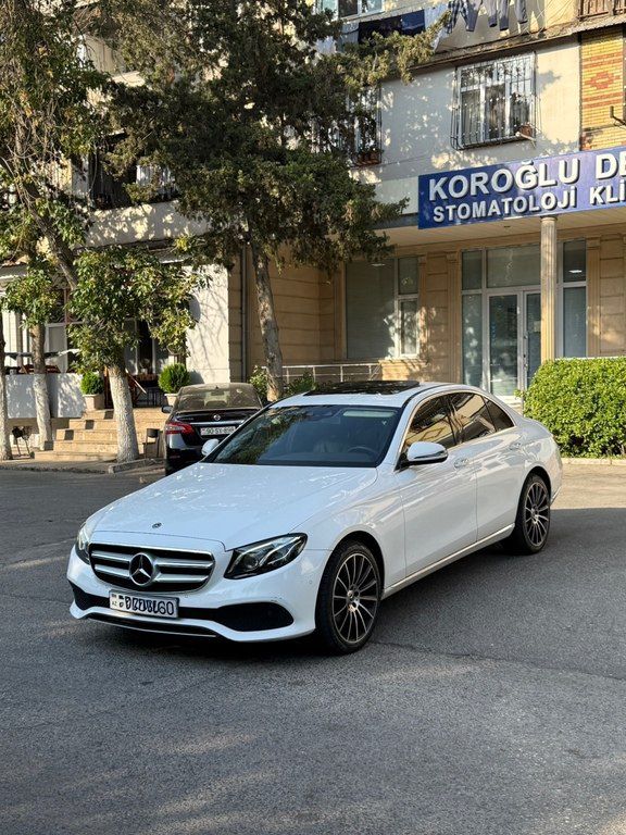 Mercedes E 220 d, 2.0 L, 2016 il, 250 000 km — Avtomobillər, Bakı (4)