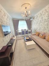 Satılır 2 otaqlı köhnə tikili 50 m² — Rövşən