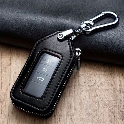 Avtomobil açarı üçün dəri qoruyucu kisə - Material: qara rəngli süni