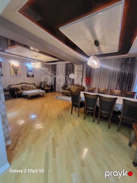 İcarəyə verilir 7 otaqlı yeni tikili 245 m²