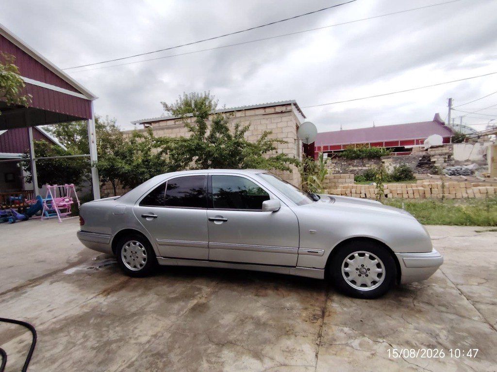 Mercedes E 200, 2.0 L, 1998 il, 400 000 km — Avtomobillər, Bərdə (3)
