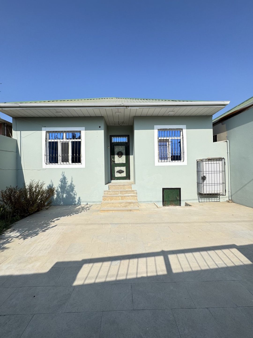 Satılır 3 otaqlı həyət evi/bağ evi 90 m² — Ev, villa, Bakı (2)
