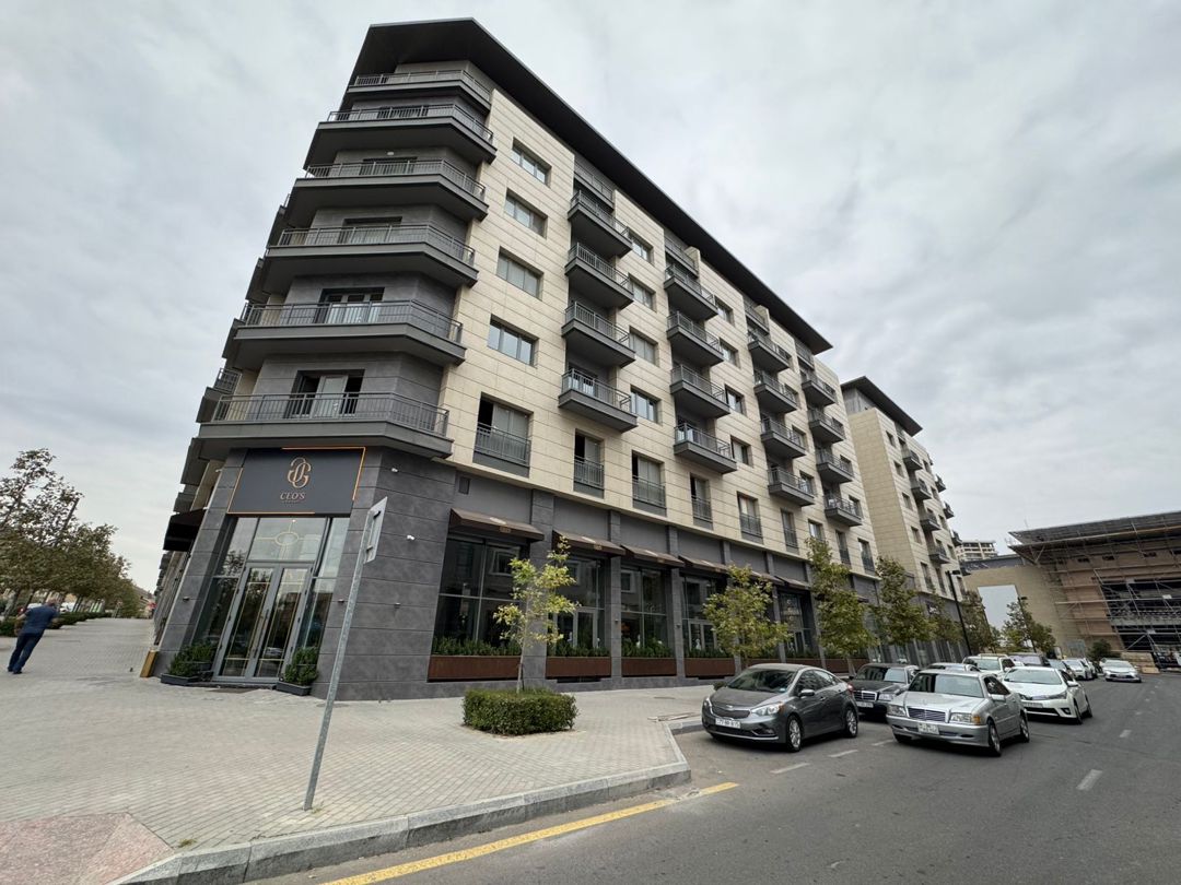 Satılır 4 otaqlı yeni tikili 150 m² — Mənzil, Bakı (2)