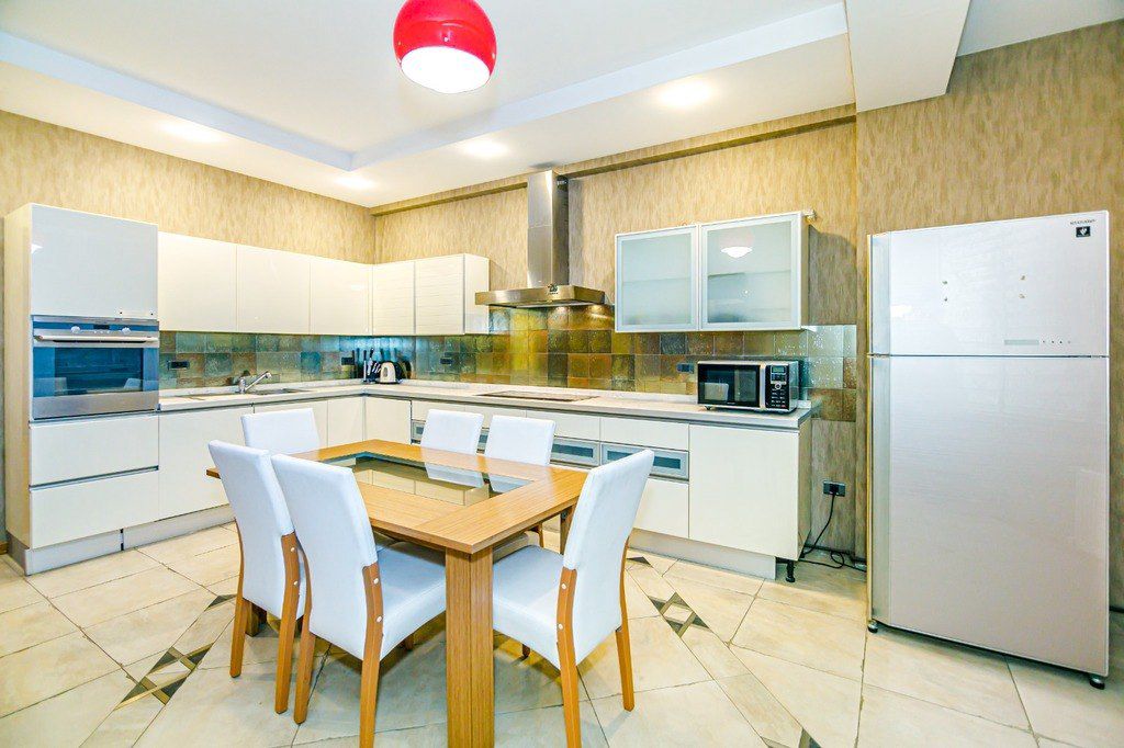 İcarəyə verilir 4 otaqlı yeni tikili 220 m² — Mənzil, Bakı (12)