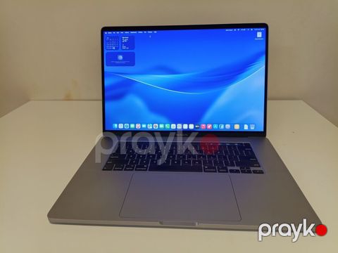 Apple MacBook Pro 16" - Ekran: 16 düym Retina, nazik çərçivə, True — Bakı