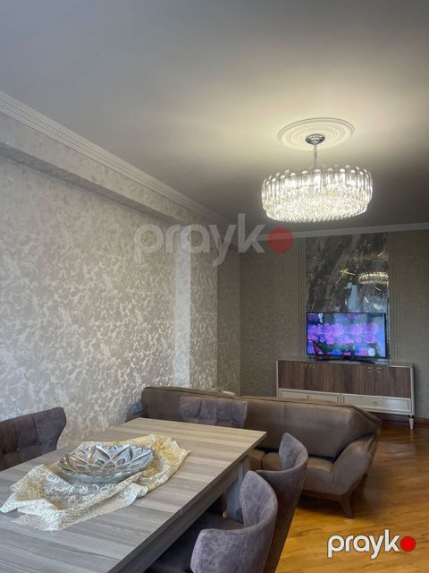 Satılır 3 otaqlı yeni tikili 95 m²