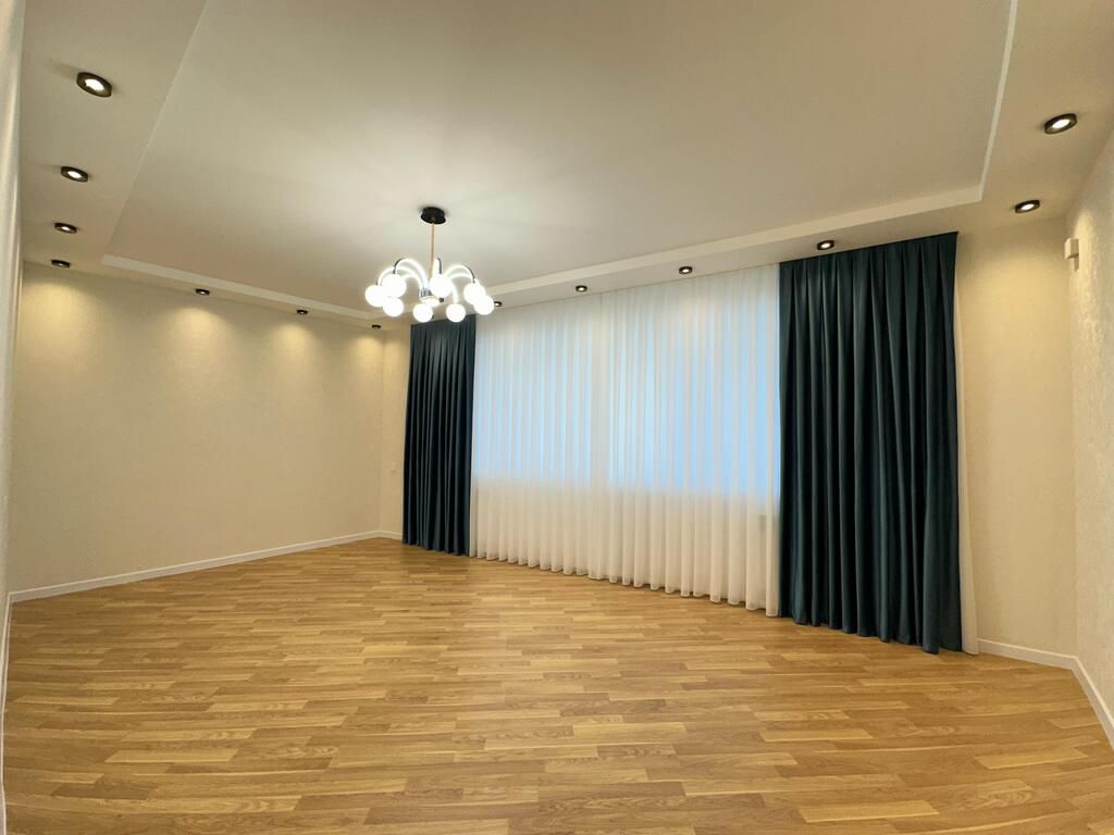 Satılır 4 otaqlı yeni tikili 140 m² — Mənzil, Bakı