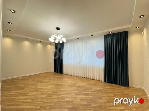 Satılır 4 otaqlı yeni tikili 140 m²