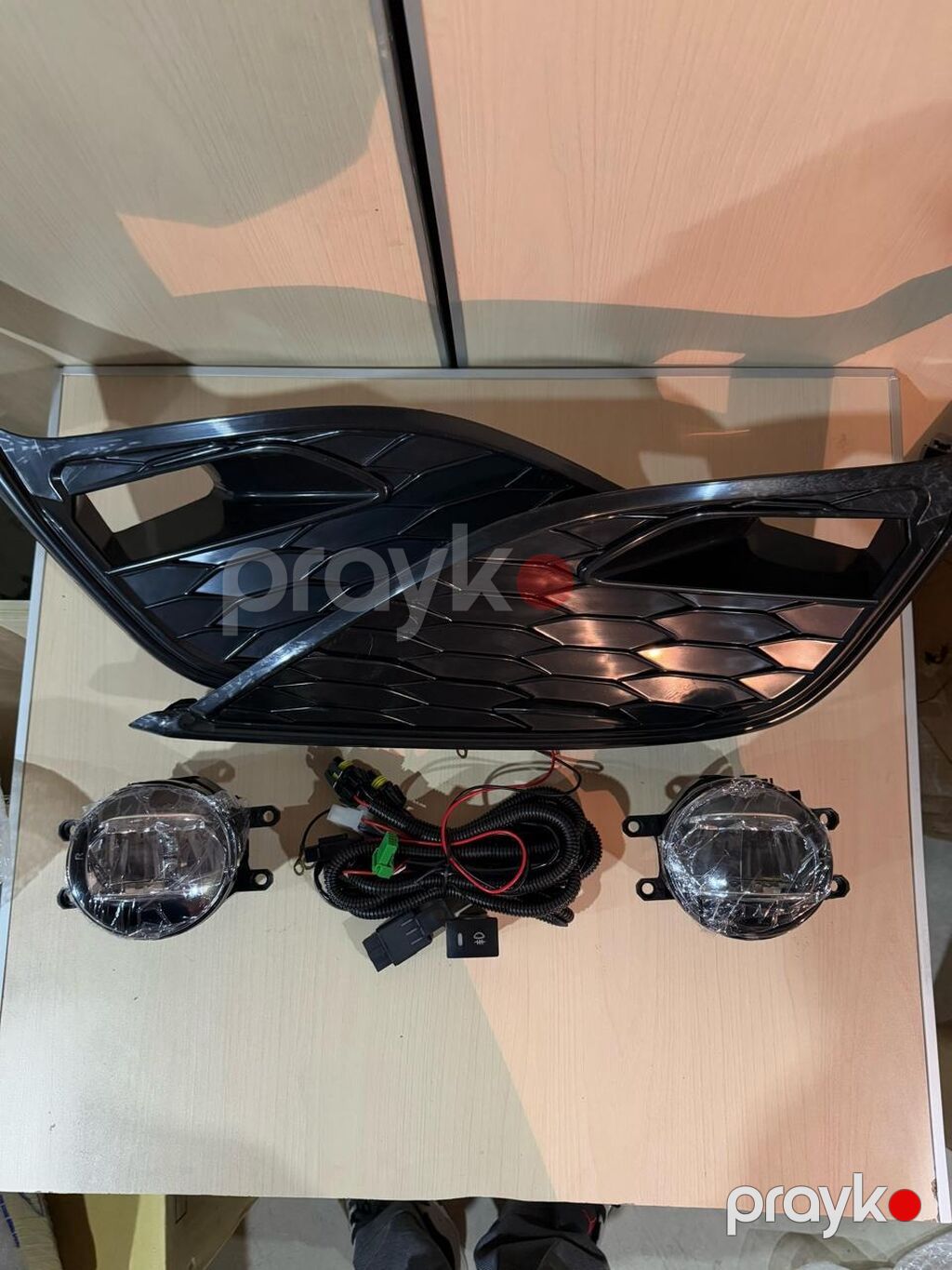 Toyota üçün ön hissə aksesuarları dəsti Məhsul tərkibi: - Ön radiator — Avto, Digah (4)