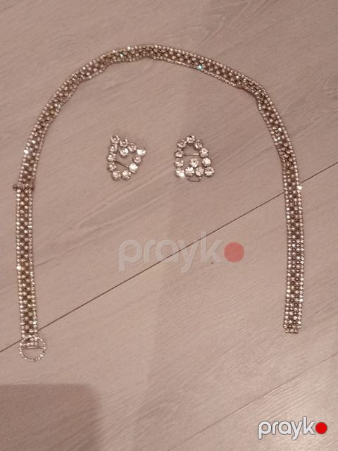 Parlaq rhinestone dəst: kəmər + 2 ədəd bəzək aksesuarı - Material — Masazır