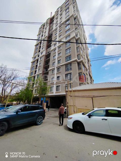 Satılır 4 otaqlı yeni tikili 135 m²