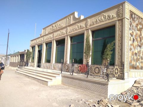 Satılır obyekt 1300 m² — Bakı