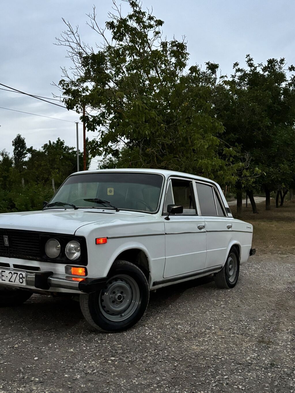 VAZ 2106 sedan – ağ rəng, klassik kuzov — Avtomobillər, Xudat (2)