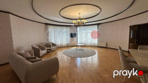 İcarəyə verilir 5 otaqlı yeni tikili 240 m²