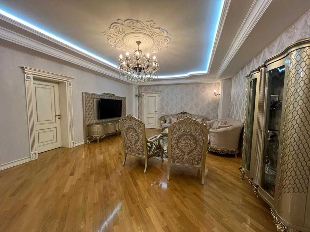 Satılır 4 otaqlı yeni tikili 207 m² — Mənzil, Bakı (4)