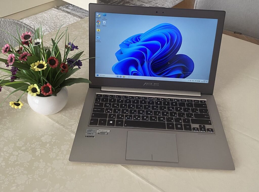 ASUS ZenBook UX31A — Core i5 / 4 GB RAM / 128 GB