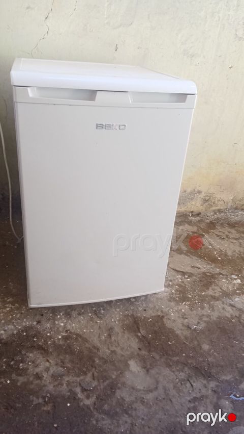 Beko mini soyuducu tam işlək vəziyyətdədir yaxşı soyudur işləyir