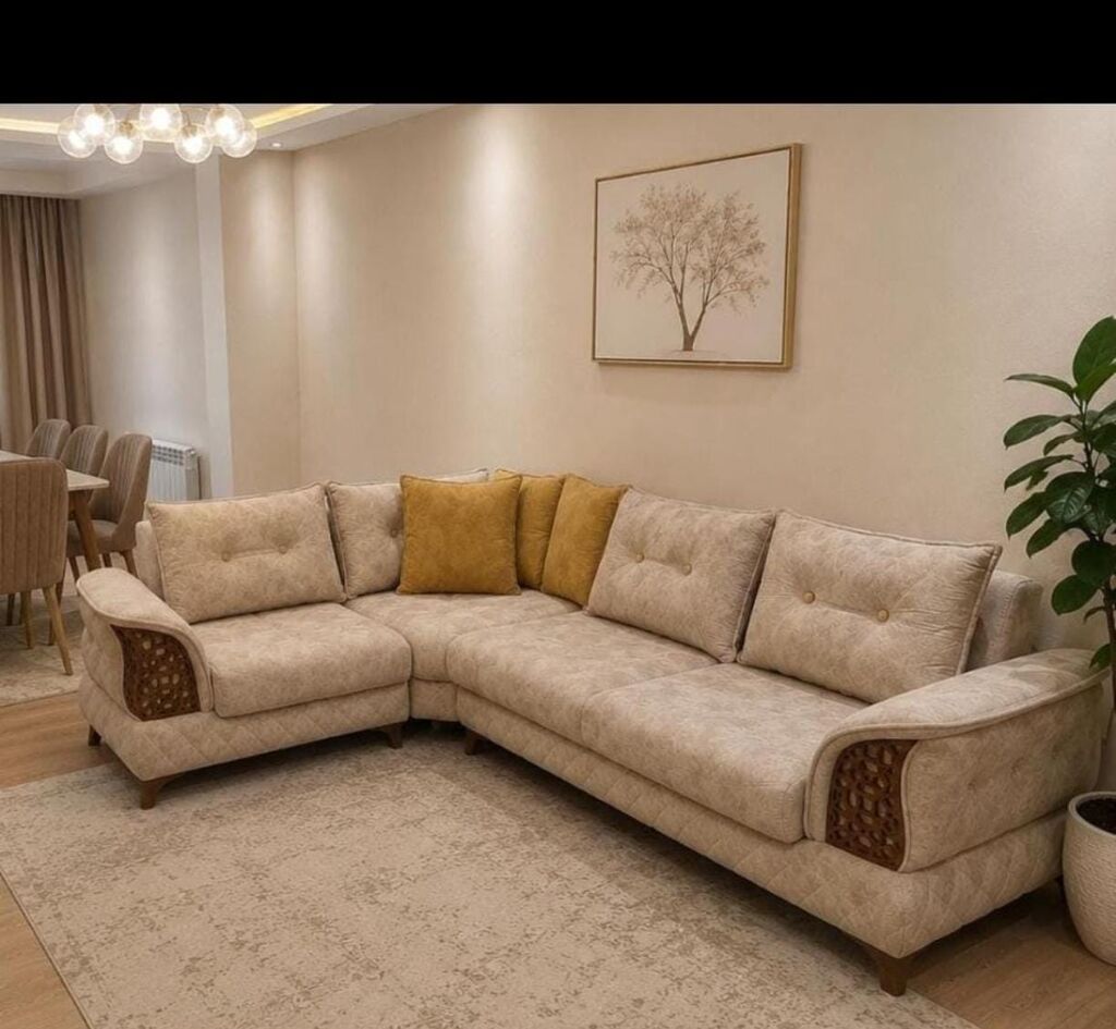 Divan satilir. *Qiymeti endirim olundu 480 Azn.* Acilir baza var