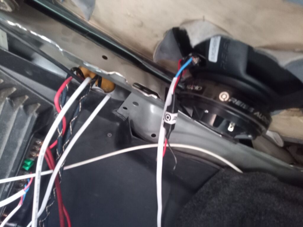 Bir cut reiss kalonka. Sony uslitel, pioneer maqnitola. Hec bir — Elektronika, Göyçay (3)