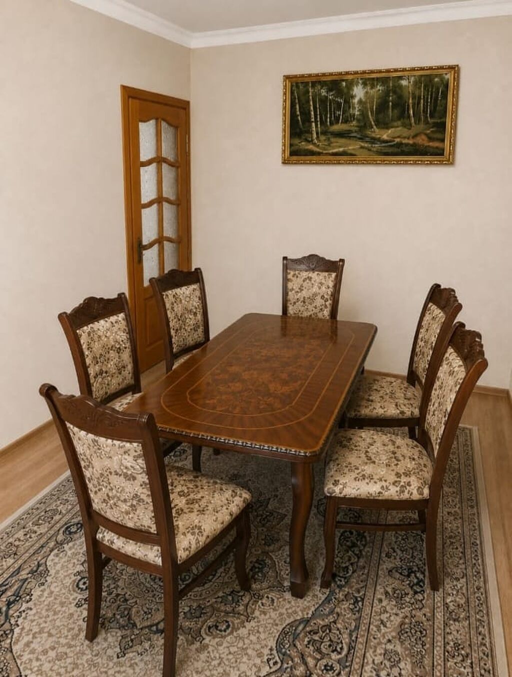 Masa desdi satilir 280azn²⁰.Masa acilir.6 stulu var.Problemi — Mebel, Bakı