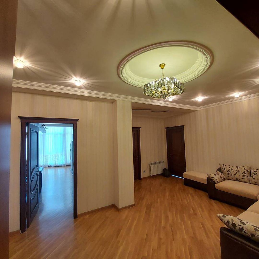 İcarəyə verilir 3 otaqlı yeni tikili 150 m² — Mənzil, Bakı (11)